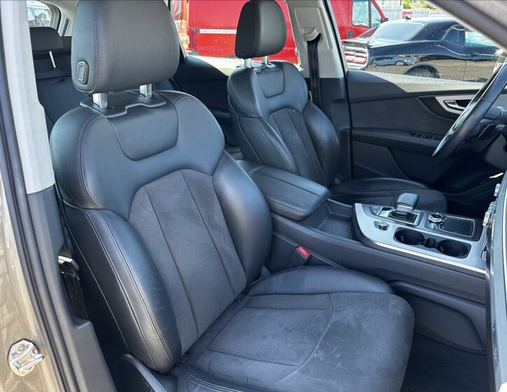 Audi Q7 SUV / Terénní 3,0 l 245 kw