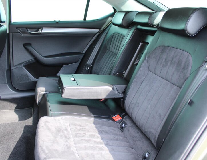 Škoda Superb Liftback 2,0 l 206 kw