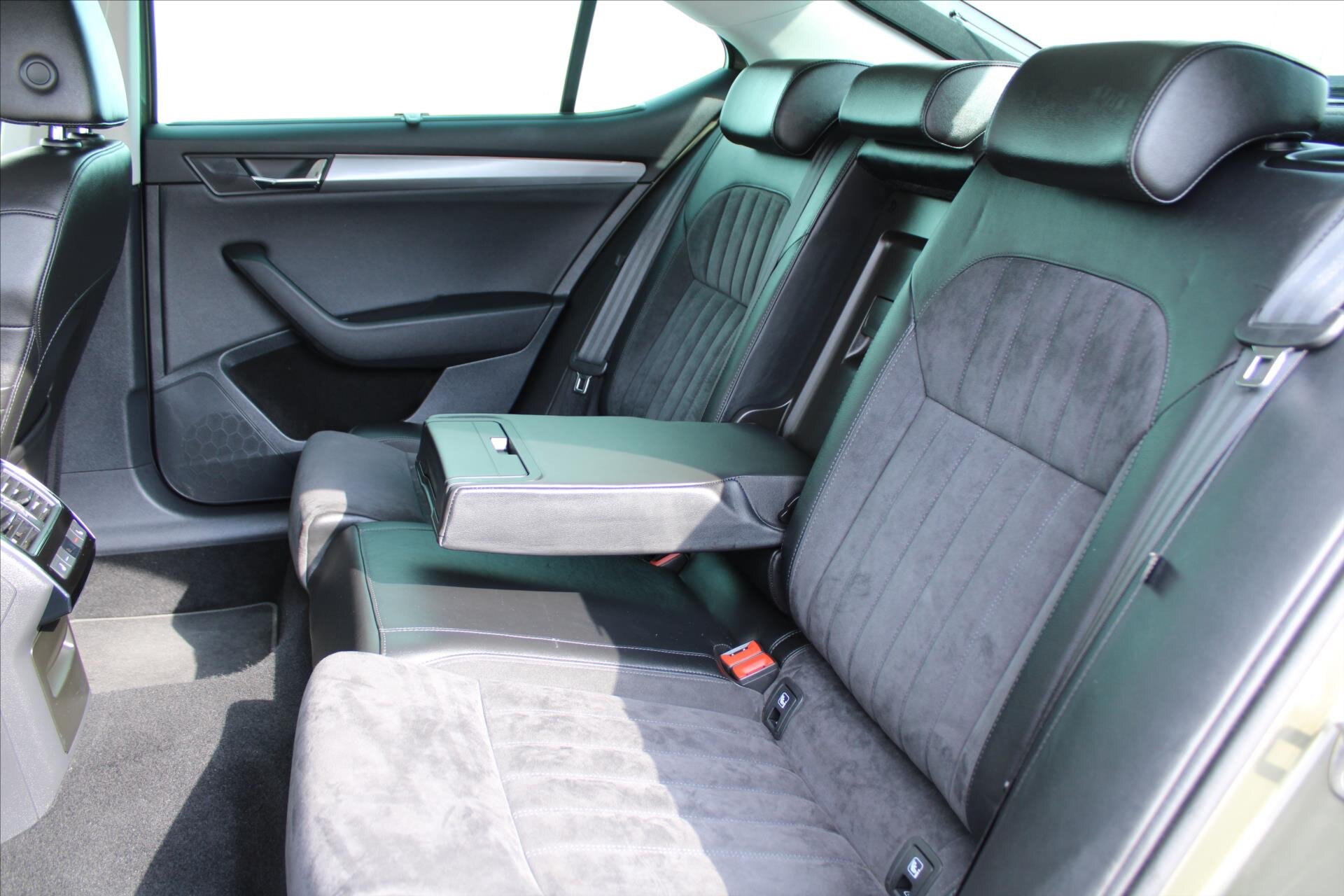 Škoda Superb Liftback 2,0 l 206 kw