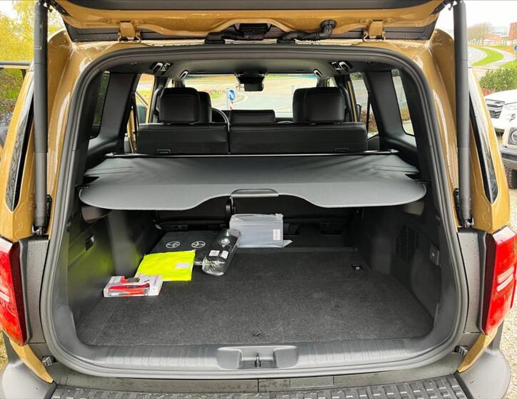 Toyota Land Cruiser 11