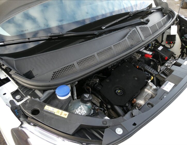 Peugeot Expert Kombi 1,5 l 88 kw