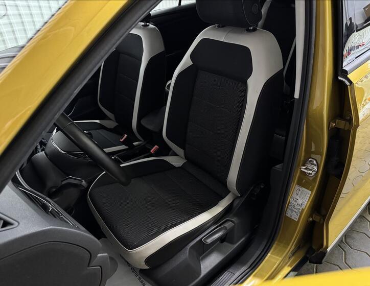 Volkswagen T-Roc 32