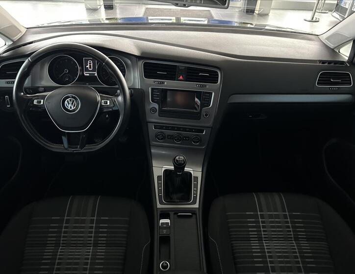 Volkswagen Golf 8
