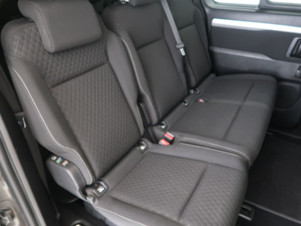 Opel Zafira MPV 1,5 l 88 kw