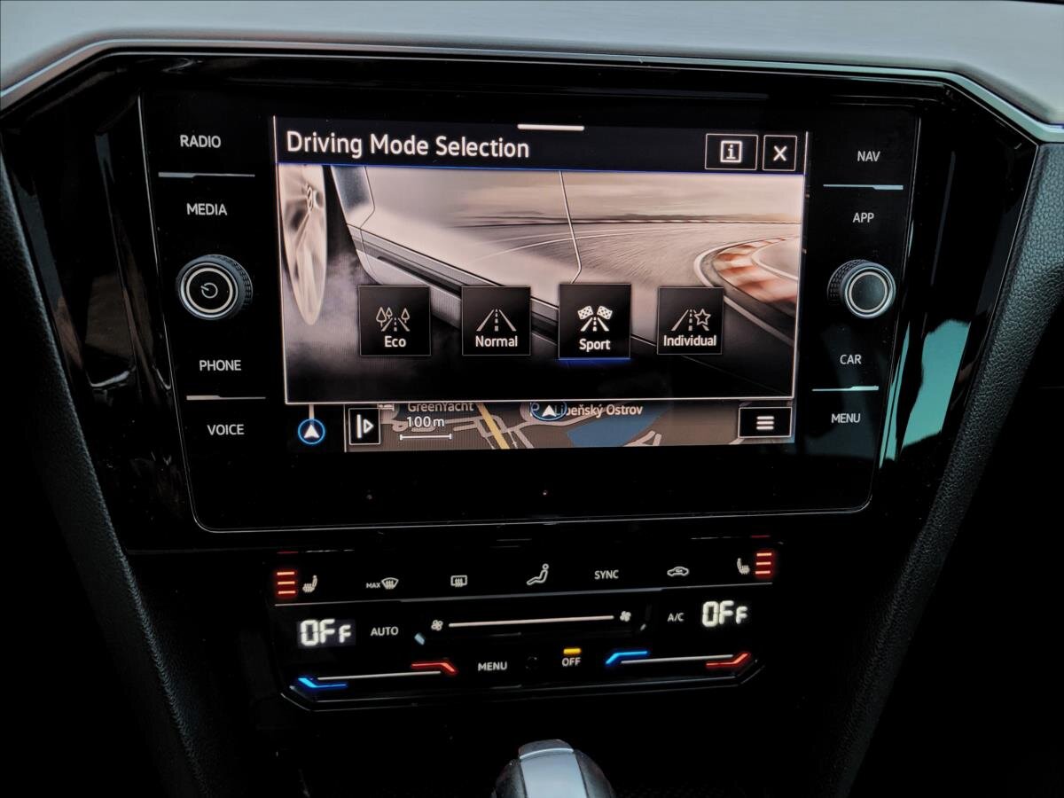 Volkswagen Passat Kombi 2,0 l 90 kw