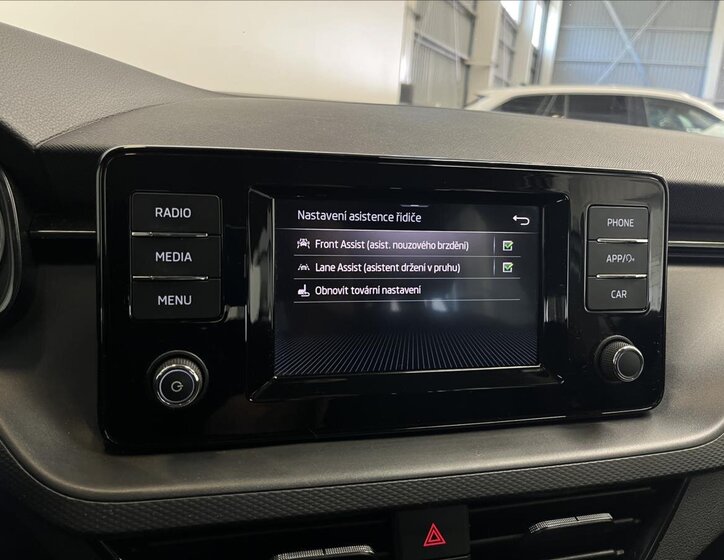 Škoda Scala Hatchback 1,6 l 85 kw