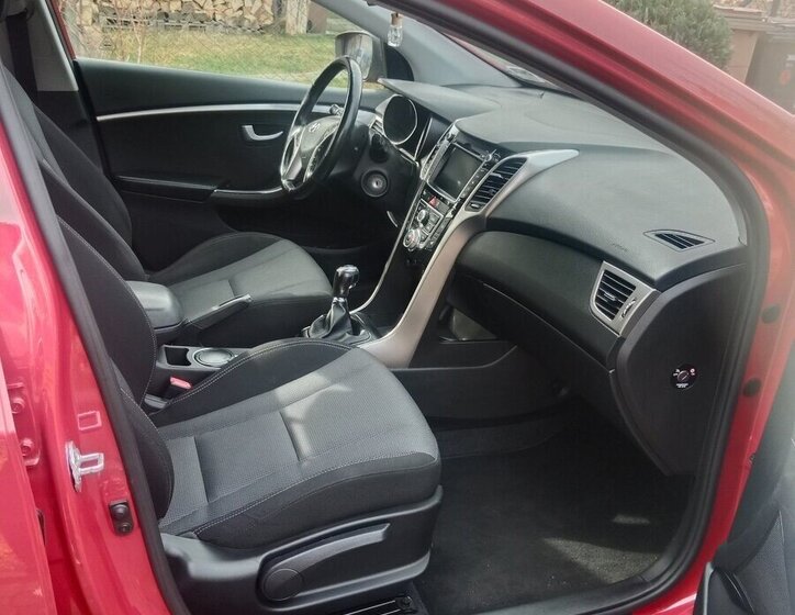 Hyundai i30 Kombi 0,0 88 kw