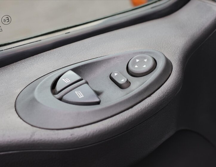 Iveco Daily Valník 2,8 l 107 kw