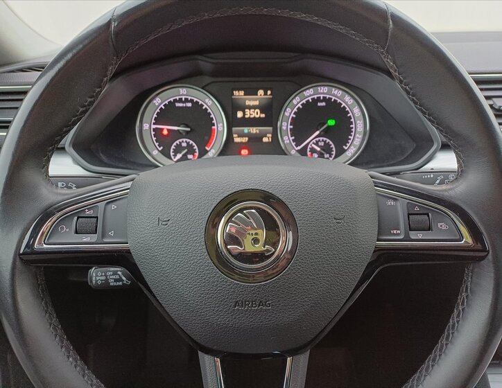 Škoda Superb Kombi 2,0 l 110 kw