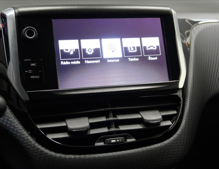 Peugeot 2008 SUV / Terénní 1,2 l 81 kw