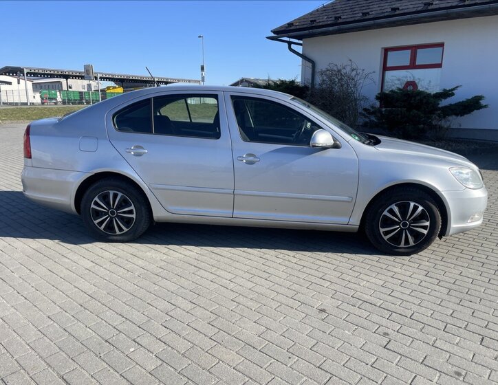 Škoda Octavia Sedan / Limuzína 1,9 l 77 kw