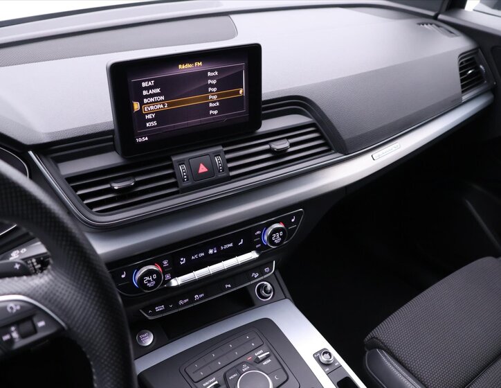 Audi Q5 SUV / Terénní 2,0 l 140 kw