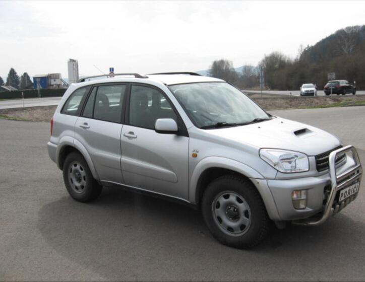 Toyota RAV4 4