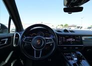 Porsche Cayenne 12