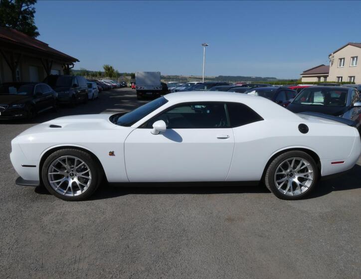 Dodge Challenger 7