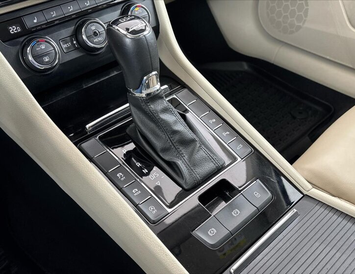 Škoda Superb Liftback 2,0 l 206 kw