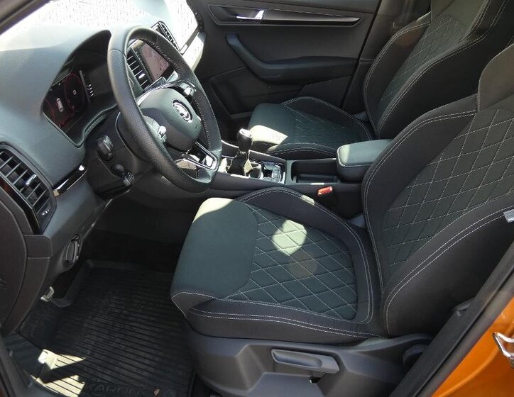 Škoda Karoq SUV / Terénní 1,5 l 110 kw