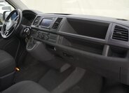 Volkswagen Caravelle 19