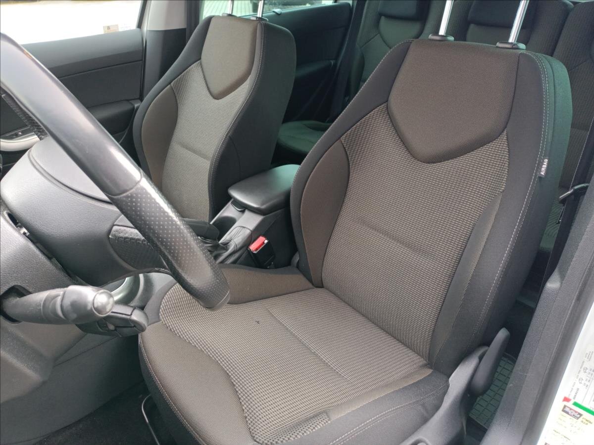 Peugeot 308 Kombi 1,6 l 686 kw