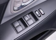 Toyota Avensis Kombi 2,0 l 105 kw