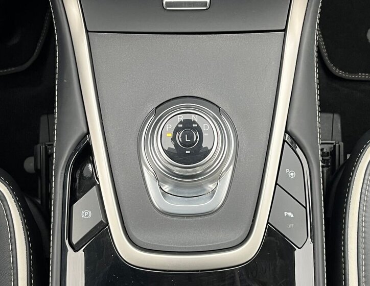 Ford S-MAX MPV 2,5 l 140 kw