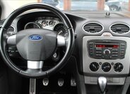 Ford Focus Kombi 1,6 l 74 kw