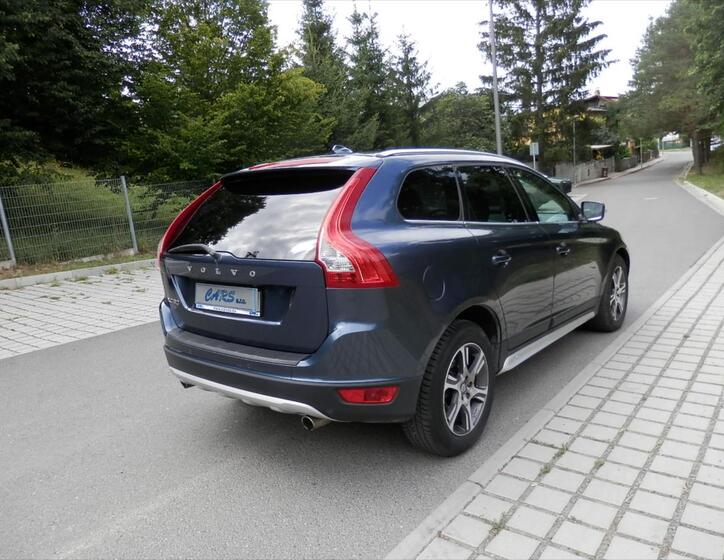 Volvo XC60 9