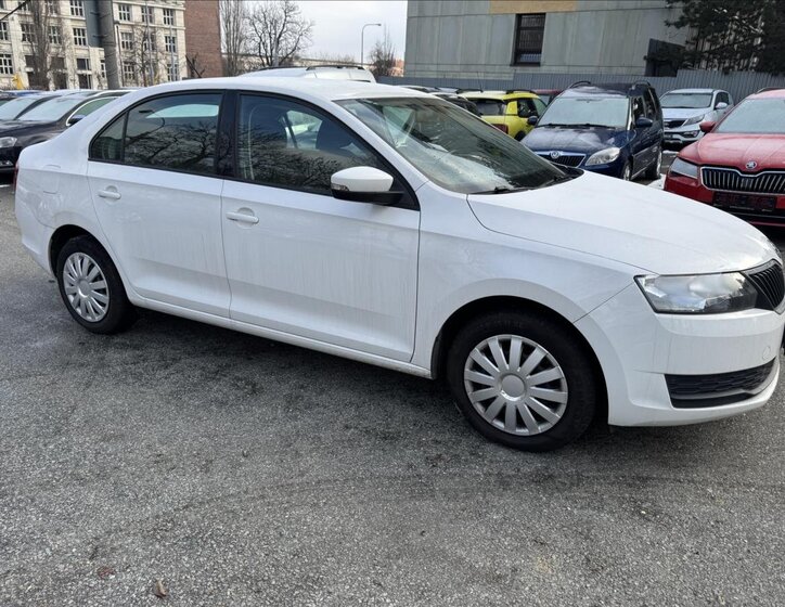 Škoda Rapid Hatchback 999,0 70 kw