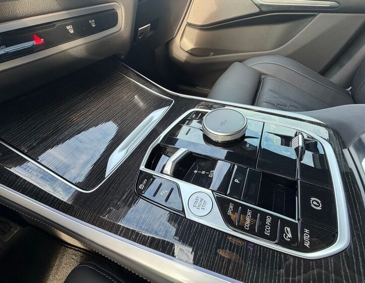 BMW X5 SUV / Terénní 3,0 l 250 kw