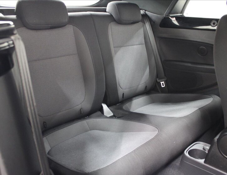 Volkswagen Beetle Kabriolet 1,2 l 77 kw