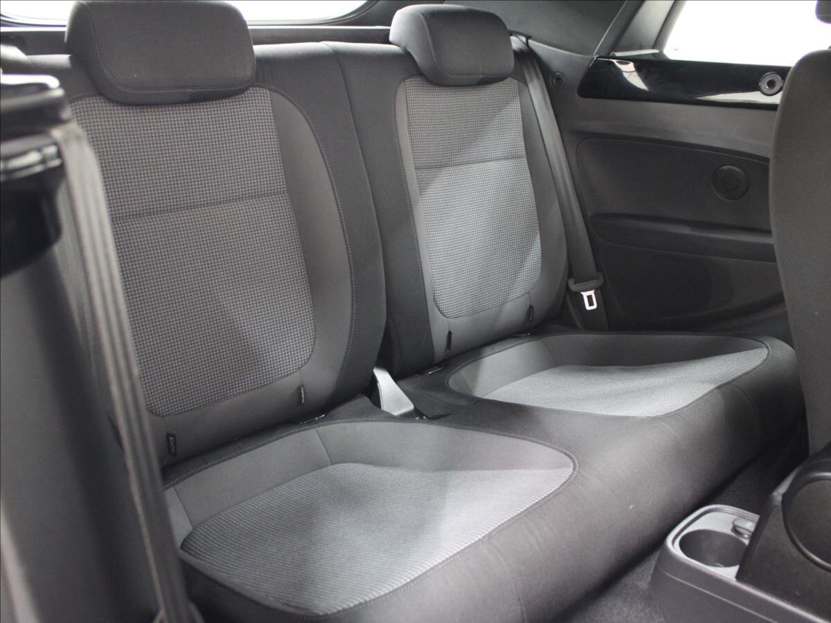 Volkswagen Beetle Kabriolet 1,2 l 77 kw