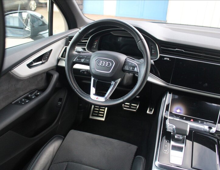 Audi Q7 SUV / Terénní 3,0 l 170 kw