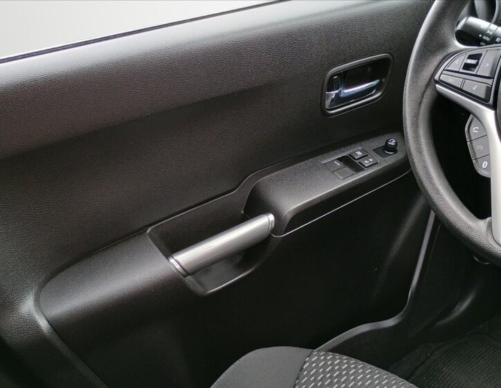 Suzuki Ignis Hatchback 1,2 l 61 kw