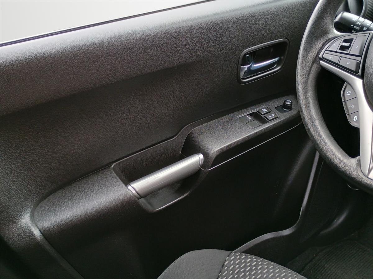 Suzuki Ignis Hatchback 1,2 l 61 kw