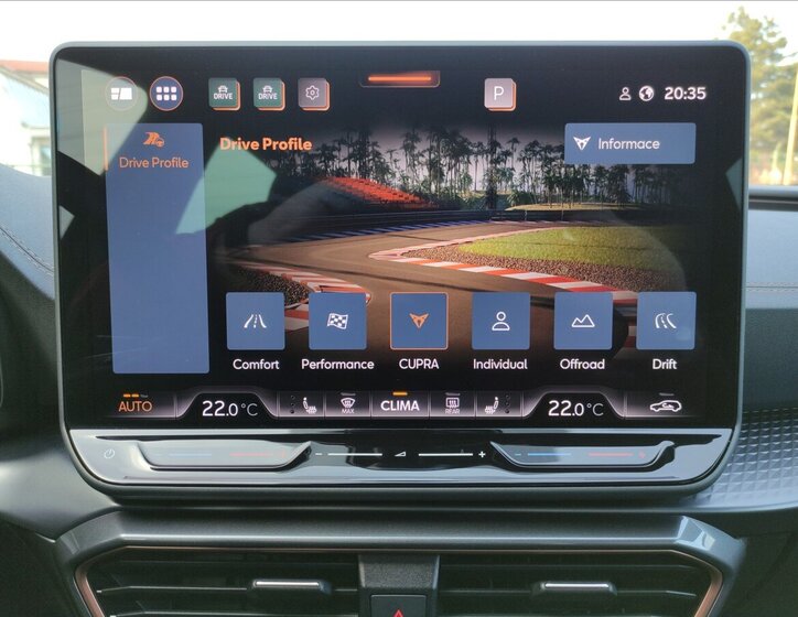 Cupra Formentor SUV / Terénní 2,0 l 245 kw