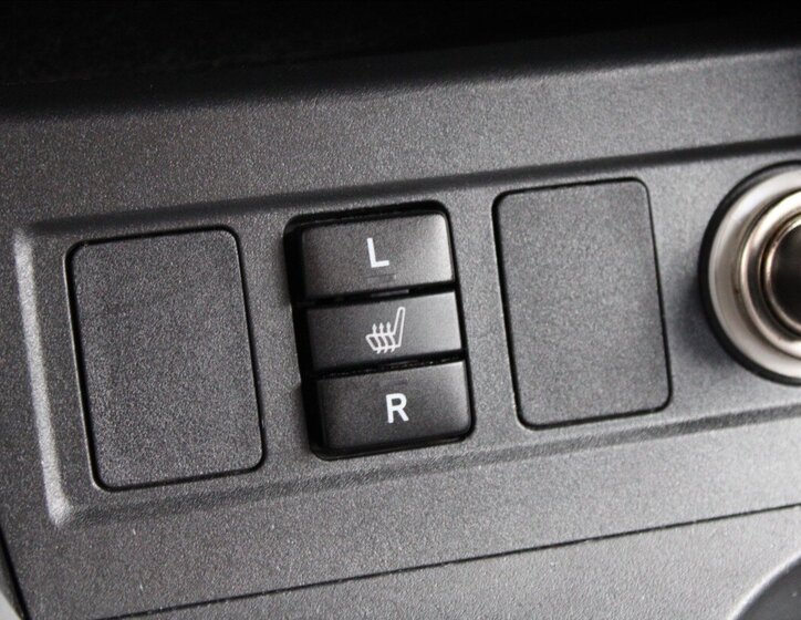 Toyota RAV4 SUV 2,2 l 100 kw