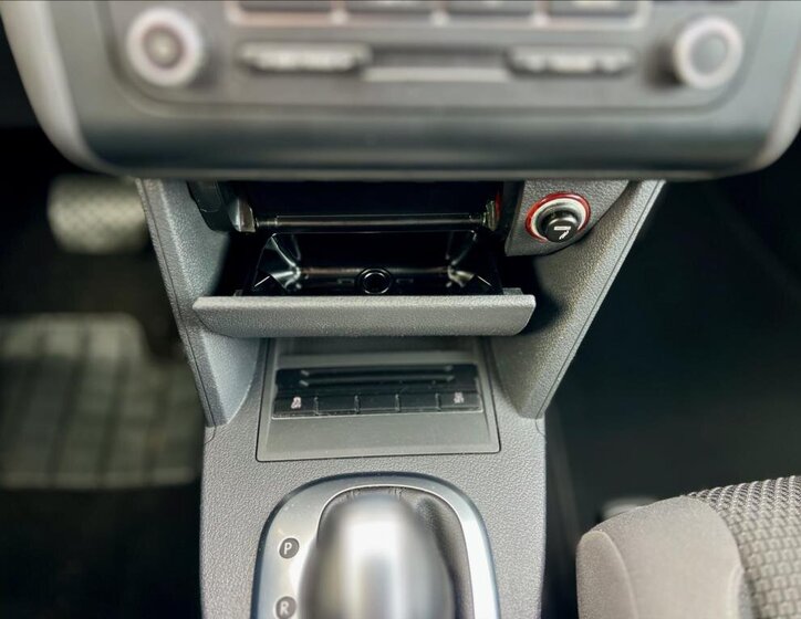 Volkswagen Touran MPV 1,6 l 77 kw