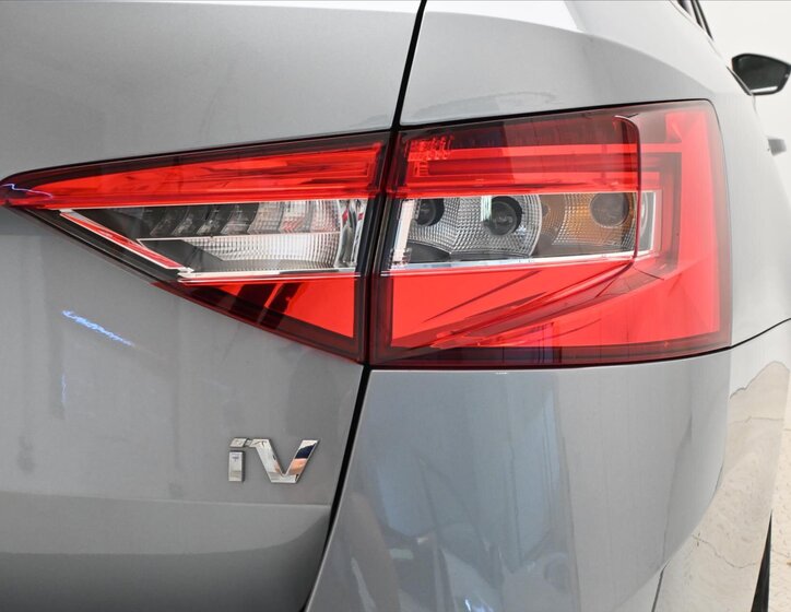 Škoda Superb Kombi 1,4 l 115 kw