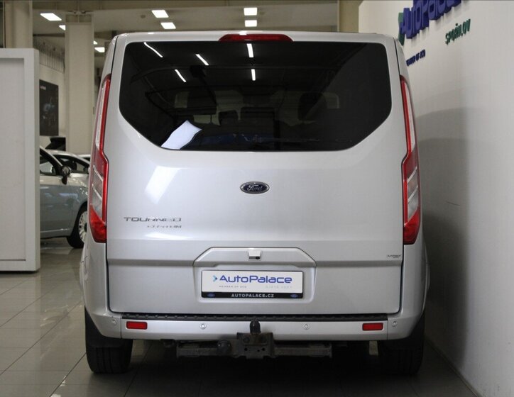 Ford Tourneo Custom MPV 2,0 l 136 kw