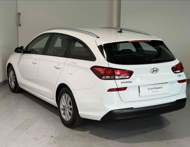 Hyundai i30 Kombi 998,0 88 kw