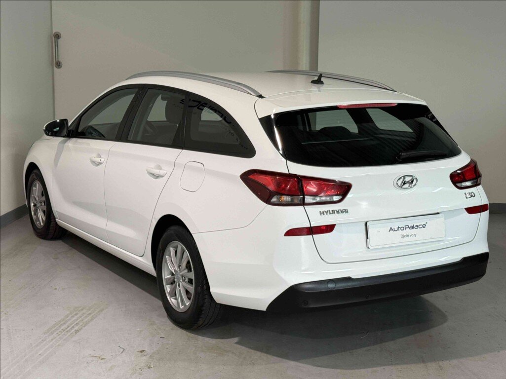 Hyundai i30 Kombi 998,0 88 kw