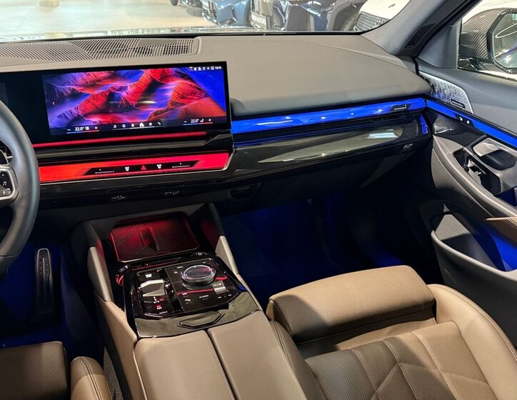 BMW Řada 5 Sedan / Limuzína 3,0 l 360 kw