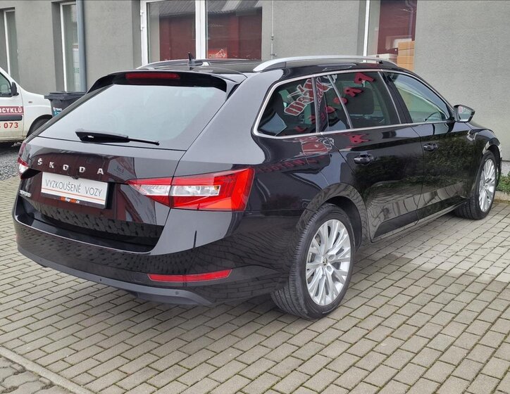 Škoda Superb 10