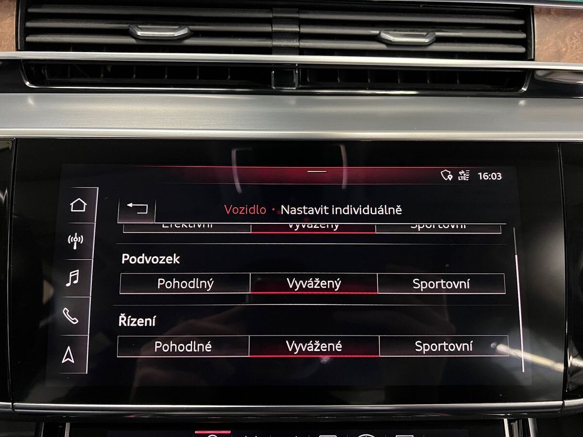 Audi A8 Sedan / Limuzína 3,0 l 210 kw