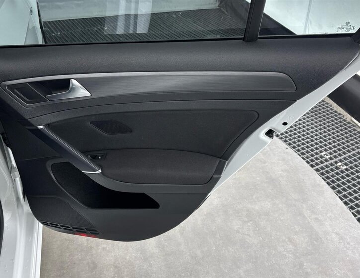 Volkswagen Golf Kombi 1,5 l 96 kw