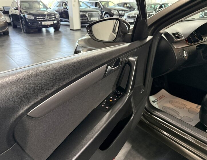 Volkswagen Passat Kombi 1,4 l 90 kw