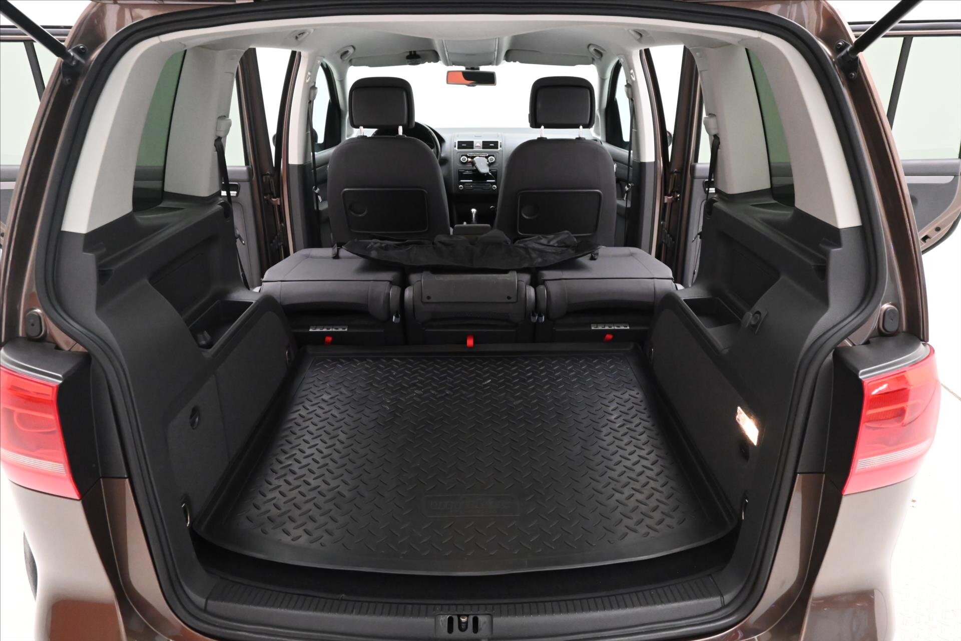 Volkswagen Touran MPV 1,6 l 77 kw