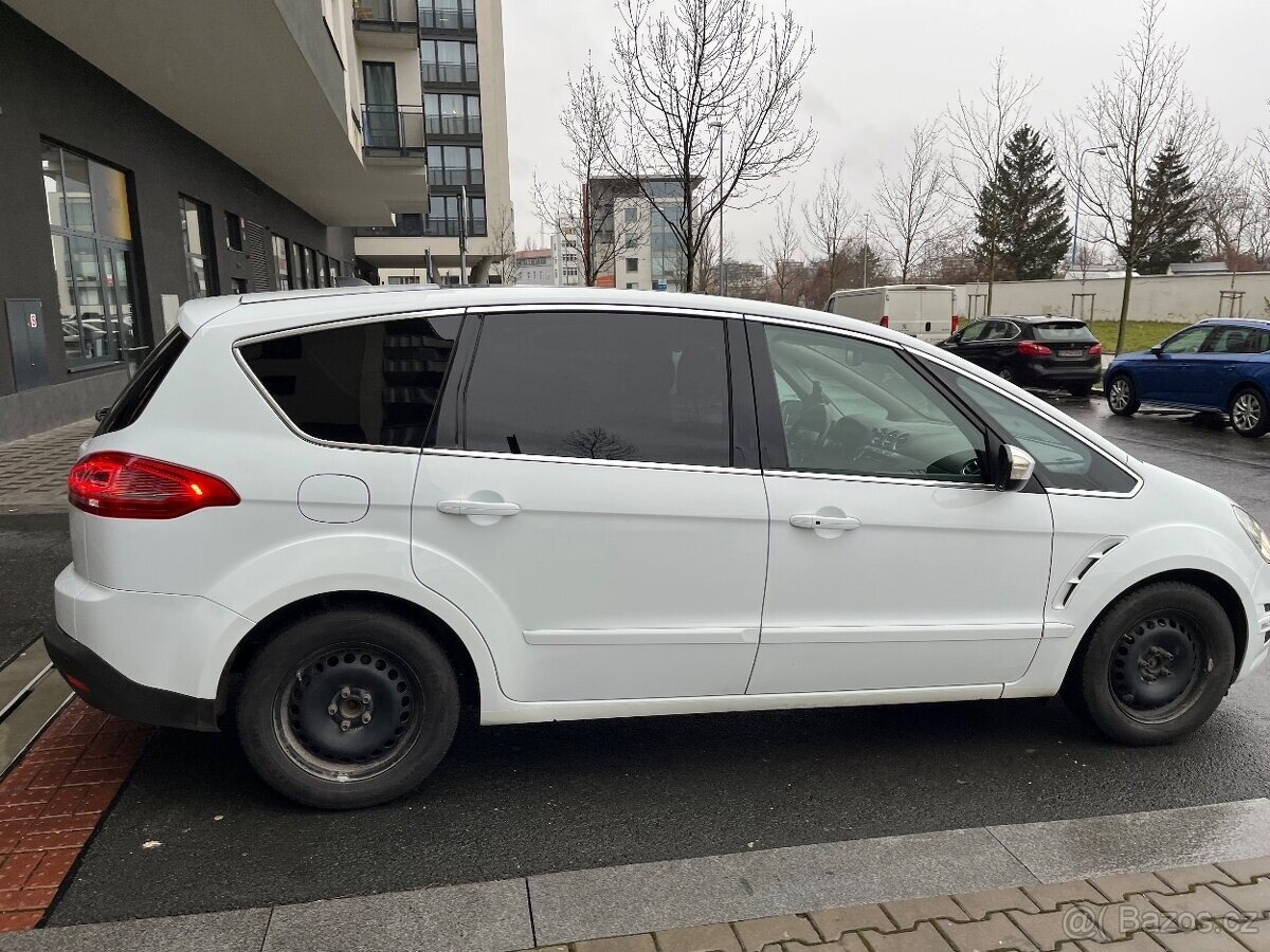 Ford S-MAX MPV 2,0 l 120 kw