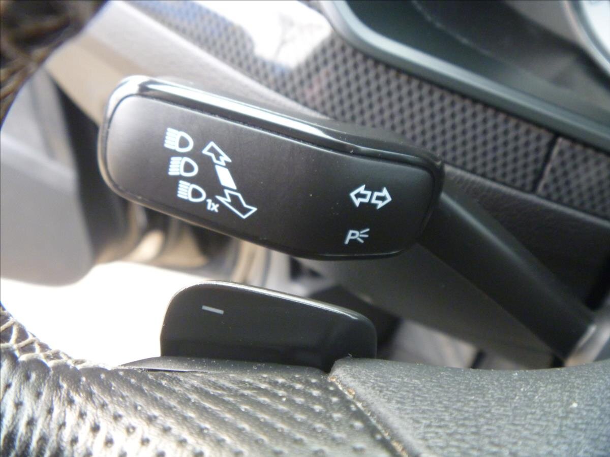 Škoda Superb Liftback 2,0 l 140 kw