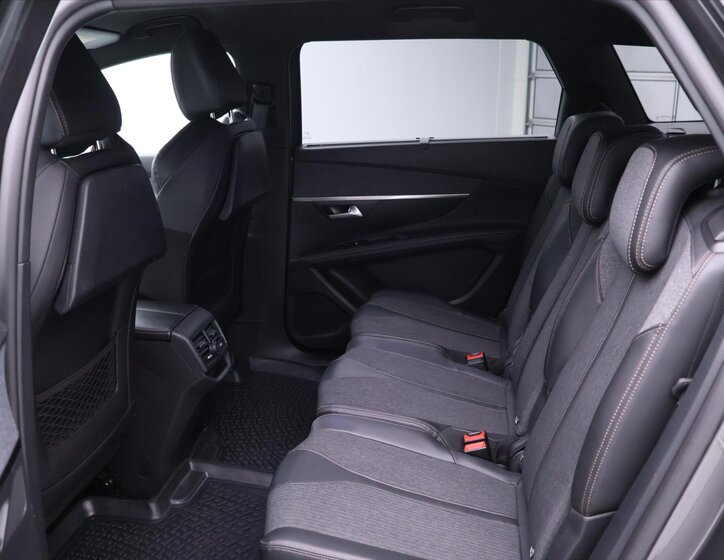 Peugeot 5008 15